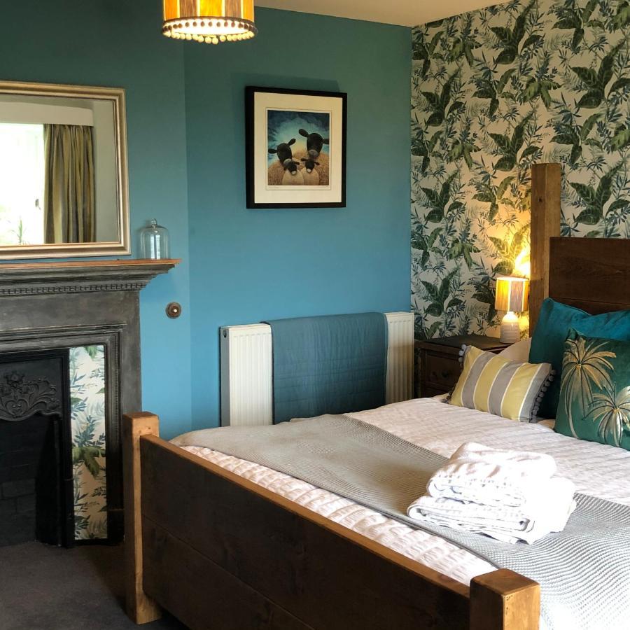 Great Longstone The Hollow Bed And Breakfast מראה חיצוני תמונה