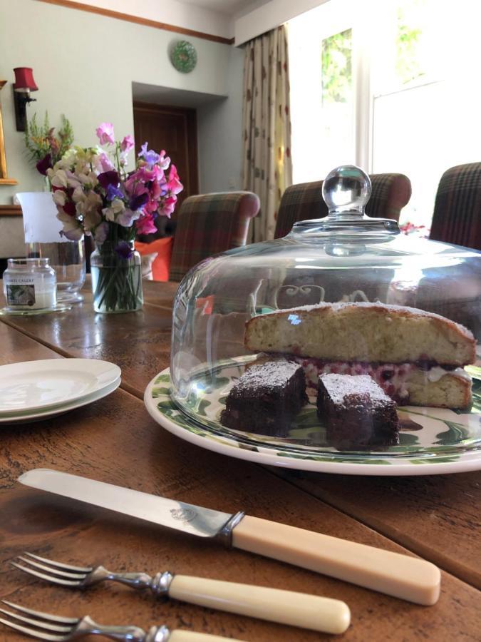 Great Longstone The Hollow Bed And Breakfast מראה חיצוני תמונה