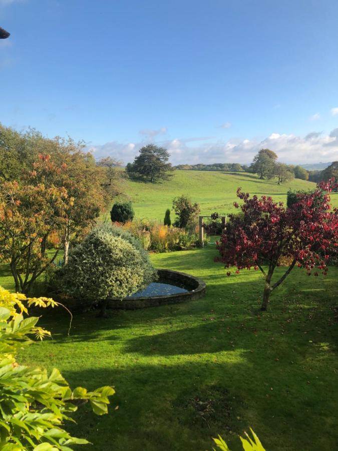 Great Longstone The Hollow Bed And Breakfast מראה חיצוני תמונה